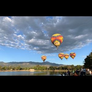 Meet your Posher, Leeah